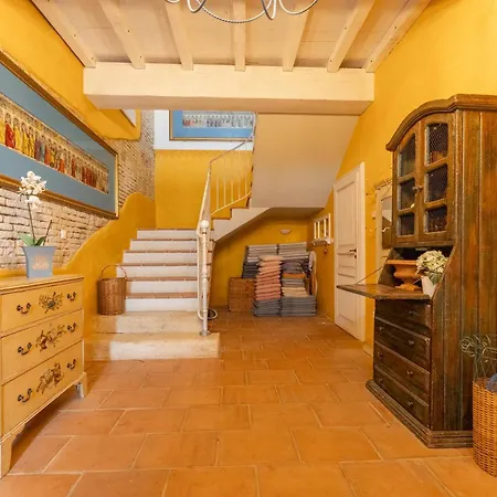 Magnifique Grand Entier Avec Piscine Et Vue