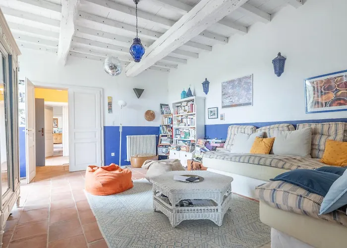 Magnifique Grand Entier Avec Piscine Et Vue *