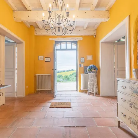 Magnifique Grand Entier Avec Piscine Et Vue