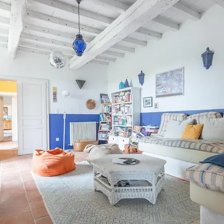 Magnifique Grand Entier Avec Piscine Et Vue *