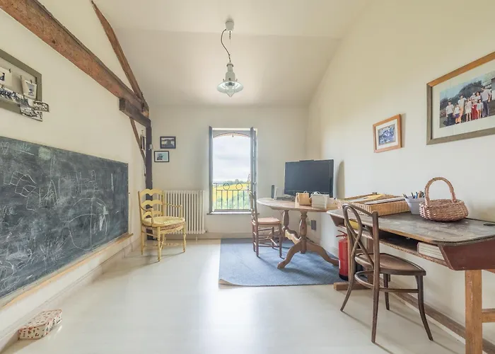 Magnifique Grand Entier Avec Piscine Et Vue Villa